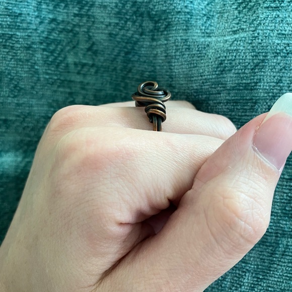 Copper Knot Ring size 6 - Picture 4 of 5